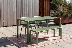 Table repas VONDEL en aluminium VERT L168,5XP87,2XH75cm  Zuiver