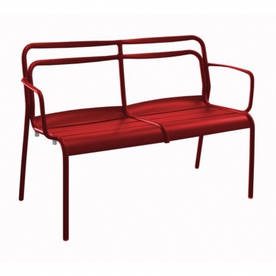 Banc EOS coloris ROUGE en aluminium dimensions : 124X82X58 cm