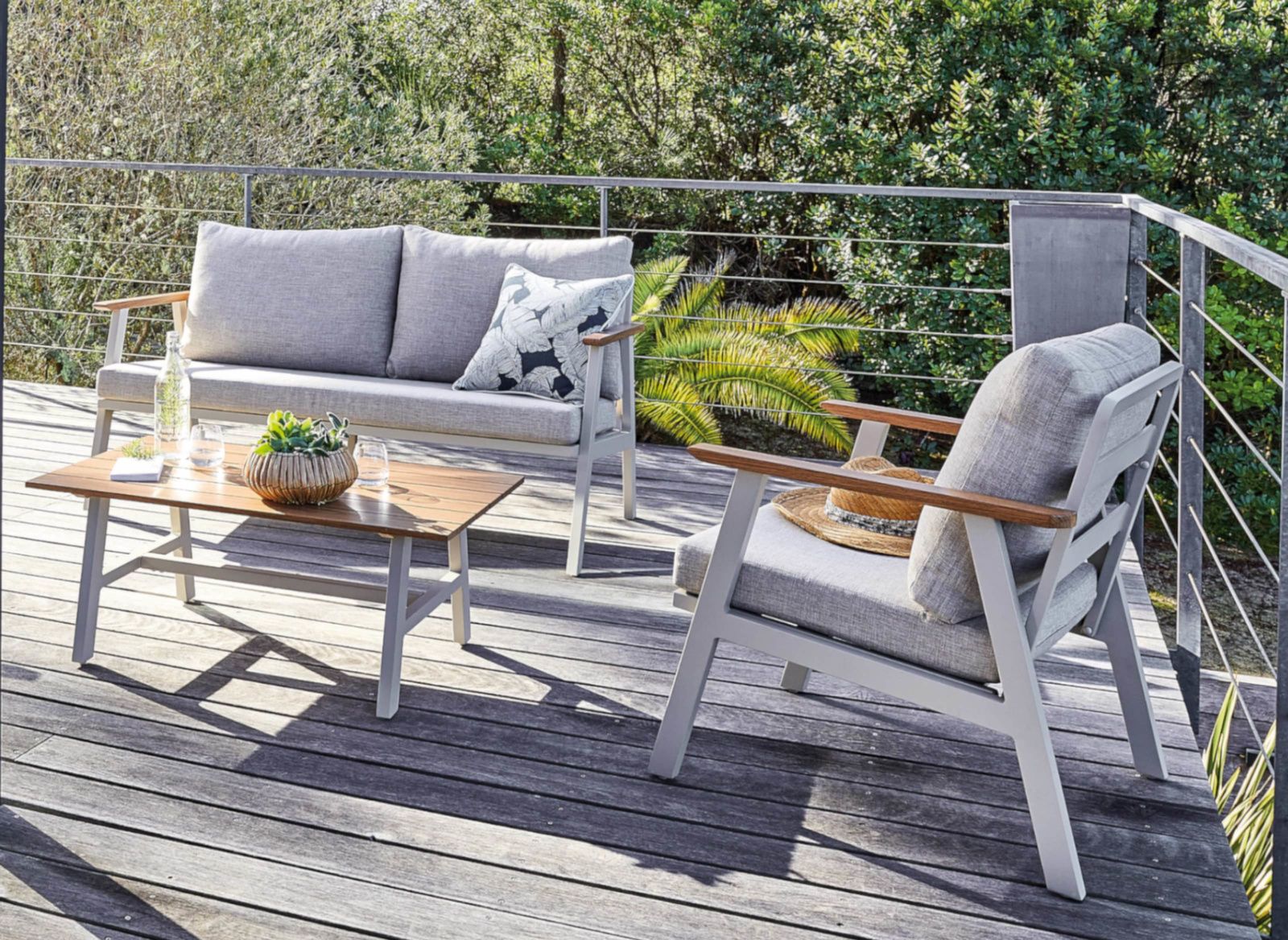 Set LOTUS Crème/Chêne, châssis aluminium époxy, Coussins déhoussables. Canapé : 160,5x81x77 cm - Tab