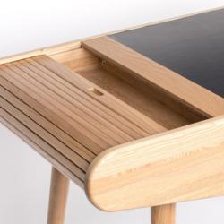 Bureau en bois Barbier de Zuiver avec tablette rétractable finition NOYER Zuiver
