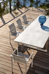 Table repas BASTINGAGE aluminium BLANC, duratek Plateau HPL beton ciré - 12 personnes Les Jardins