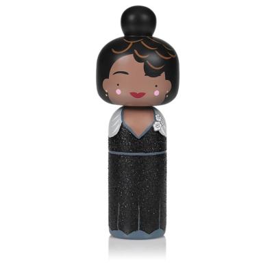 Poupée Kokeshi ELLA FITZGERALD peinte à la main,en bois de hêtre H 16.5 cm