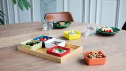 6 Bols avec un plateau en bois de bambou Remember