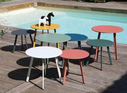 TABLE MASSAI 45, chassis acier epoxy couleur BLEU  45X39 H cm