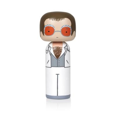 Poupée Kokeshi ELTON IN WHITE peinte à la main,en bois de hêtre H 14.5 cm 