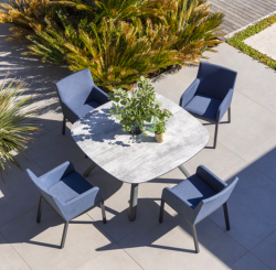 Table Carrée extensible SAGAMORE 135/195X135/ H75cm châssis alu gris espace plateau HPL Les Jardins