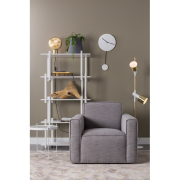 BOR, fauteuil confort et design en tissu couleur gris clair châssis en pin